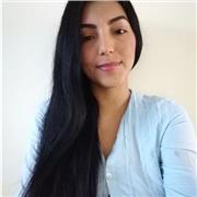 Profesora de ciencias ambientales, capaz de llegar a dar entender a los estudiantes, motivarlos y guiarlos, buen desenvolvimiento